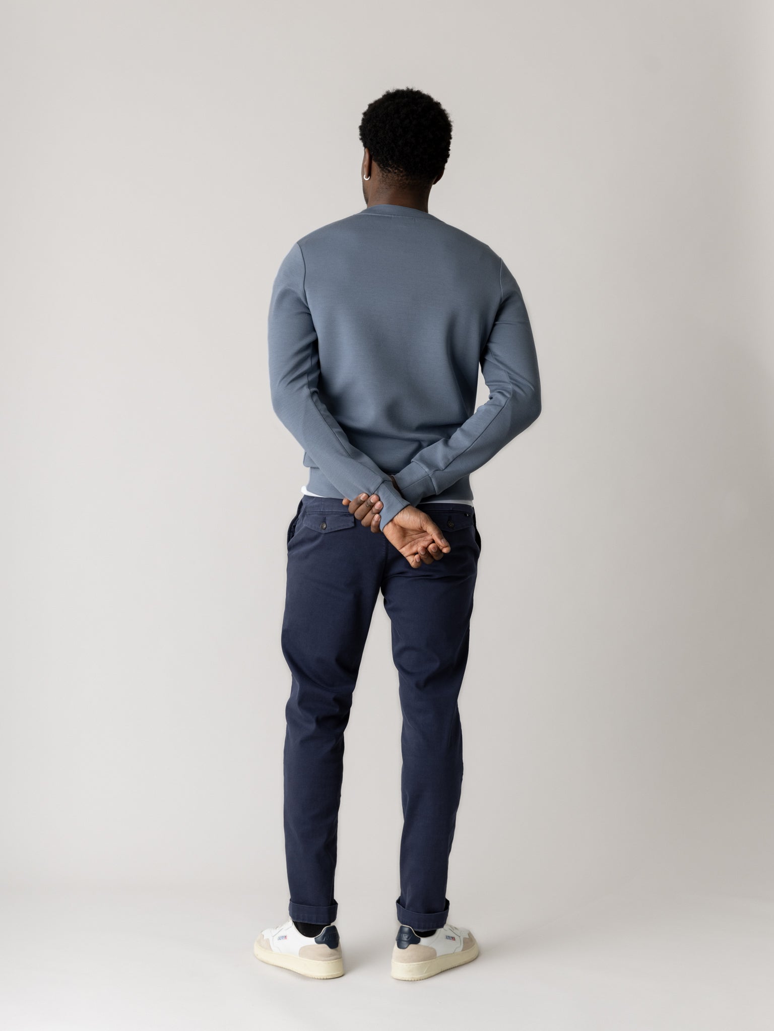 Modelshot / Navy / Detail